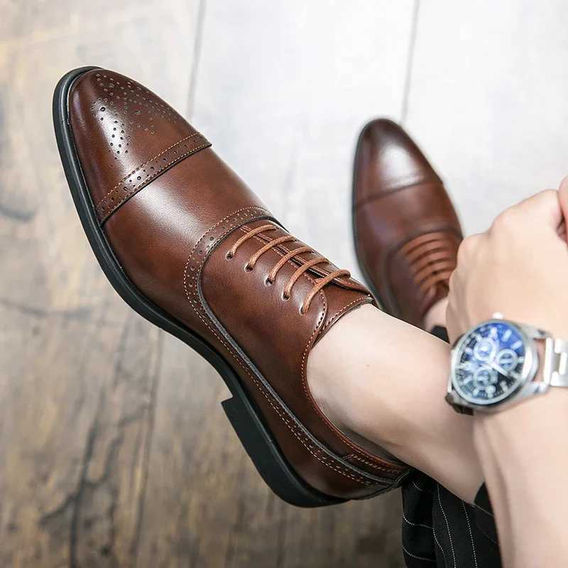 Mens Formal Shoes Man Fashion Business Casual Party Banquet Daily Retro Carved Brogue Dress Wedding Shoes for Men Z251227