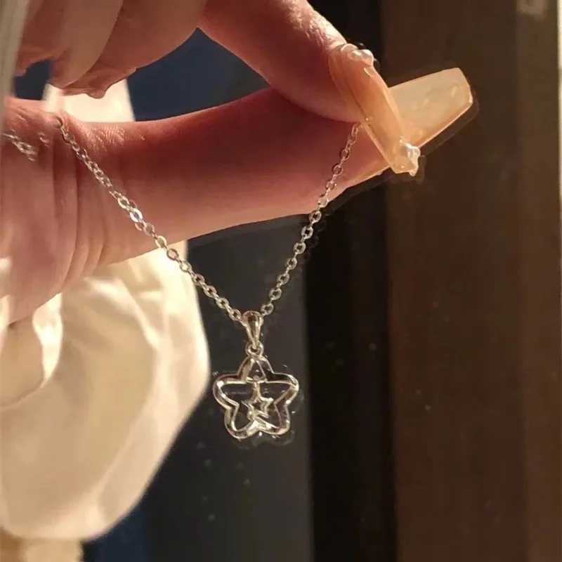 Y2K Hollow Star Pendant Necklace for Women Cute Korean Fashion Punk Clothing Pentagram Minimalist Neck Chain Trend Jewelry Gift M251227