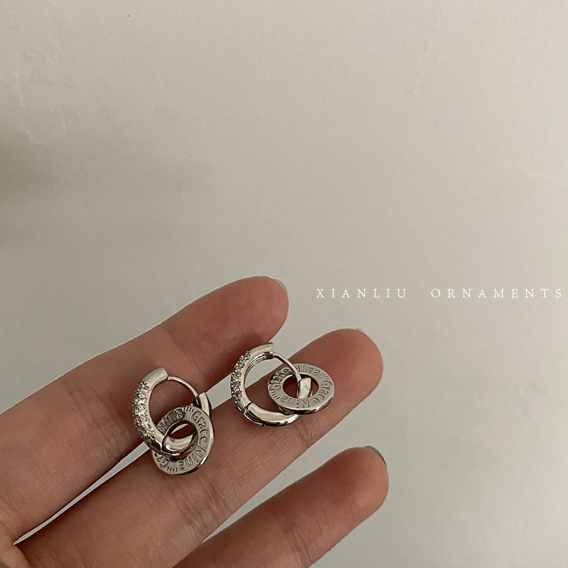 Luxury Creative Design Fashion Jewelry Two-Way Wear Diamond-Studded Double Hoop Earrings New Trendy Stud Earrings Fashionable Versatile Niche Design S