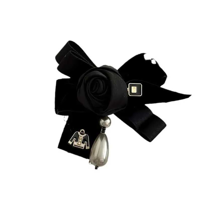 Korean Fabric Art Bow Tie Brooches Camellia Flower Crystal Pearl Tassel Lpael Pins Shirt Collar Fashion Jewelry Gifts for Women H251227 - view 7