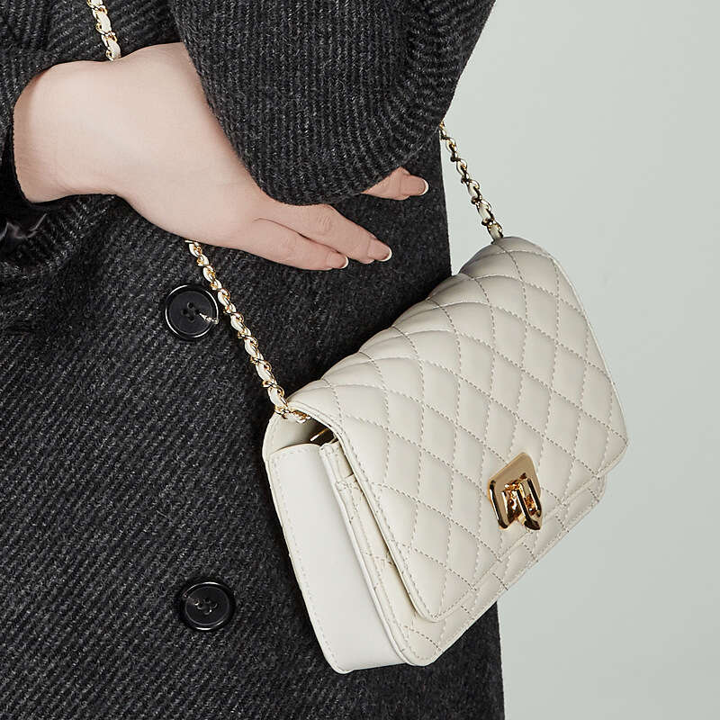 Luxury One Shoulder Tote Bag Rock Style Spring Leather Classic Quilted Single Handle Crossbody Bag Fashion Small Square Bag Women's Versatile Cha