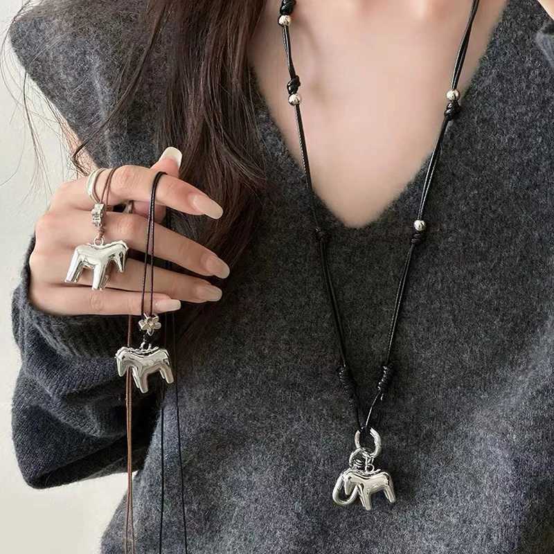luxury 1pc Cartoon Horse Pendant Necklaces For Women Female Sweater Chains Adjustable Long Rope Chain Daily Matching Accessories M251227