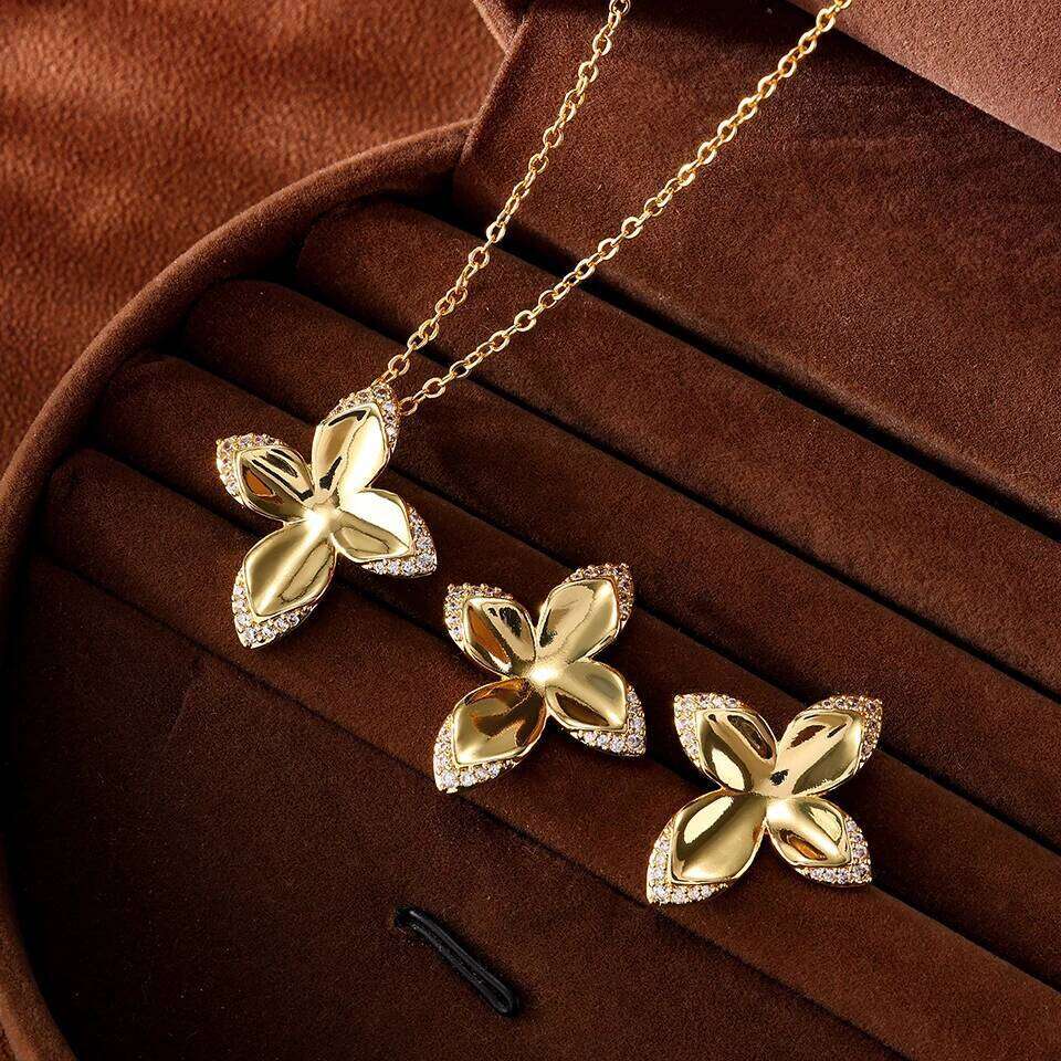 ZAKOL Luxury Copper Metal Micro-inlaid Zircon Four-leaf Flower Earring Women Wedding Party Earring/Necklace Jewelry Set