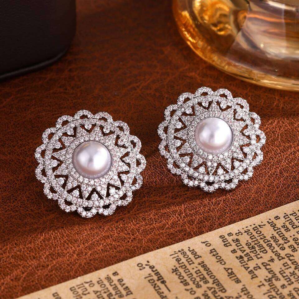 ZAKOL Luxury Classic Clear Cubic Zircon Round Flower Imitation Pearl Stud Earring Retro Palace Style Party Accessories for Women