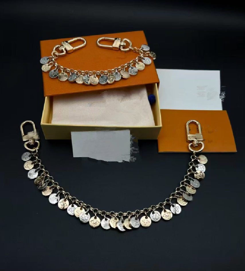 2026Latest hot models 2 New Keychain Chocolate keychain Premium Leather & Aluminum Designer Key Chain Holder Stylish Keyring Jewelry985