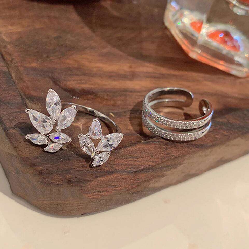 Korea Shiny Cubic Leaf Flower Open Rings for Women Fashion Clear Marquise Zircon Crystal Finger Ring Party Jewelry