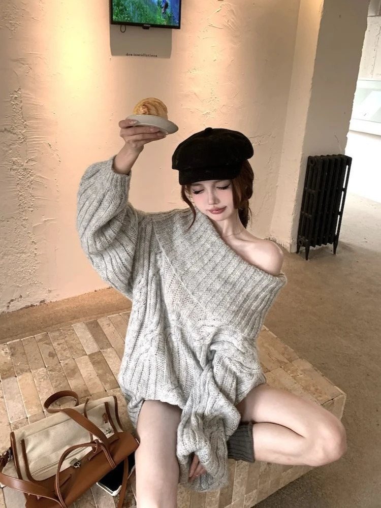 Autumn and Winter Fashion Sweet Knitted One Shoulder Hoodie Korean High End Cashmere Warm Thick Off Shoulder Long Sleeve Sweater 251215