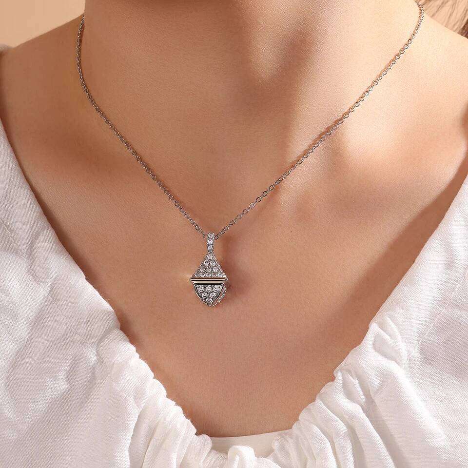 ZAKOL Shiny Micro-inlaid Zirconia Geometric Awl Pendant Necklace for Women Exquisite Fashion Jewelry Gift 2025 New