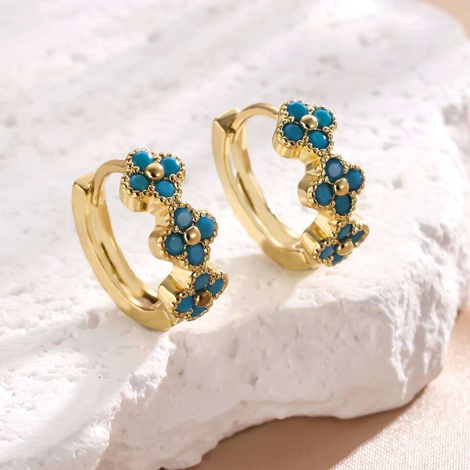 ZAKOL New Turquoise Flower Hoop Earrings for Women Classic Fashion Blue Four-leaf Clover Daily Ear Accessories Jewelry