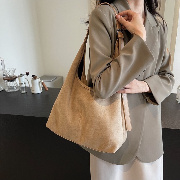 Minimalist retro women's large capacity new multifunctional shoulder bag luxury handbag women's shoulder bag crossbody bag