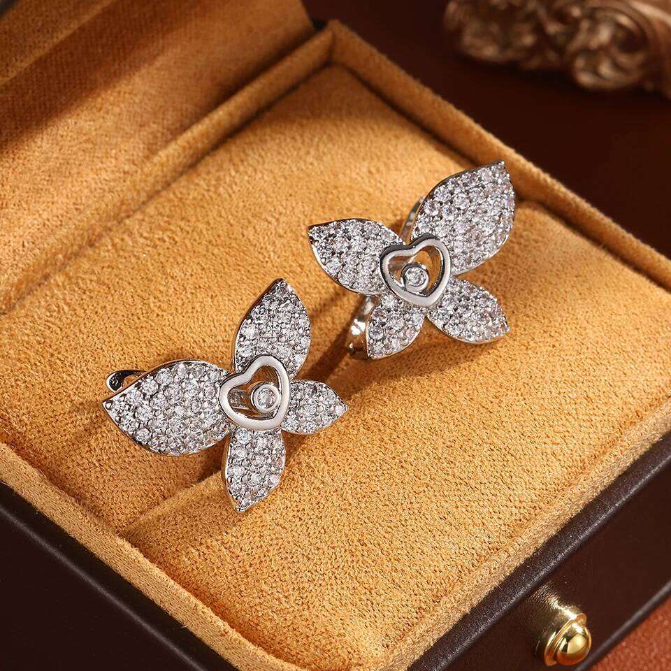 ZAKOL Unique Design Leaf Flower CZ Stud Earring Micro Pave Sparking Cubic zirconia Elegant Wedding Earrings Party Jewelry