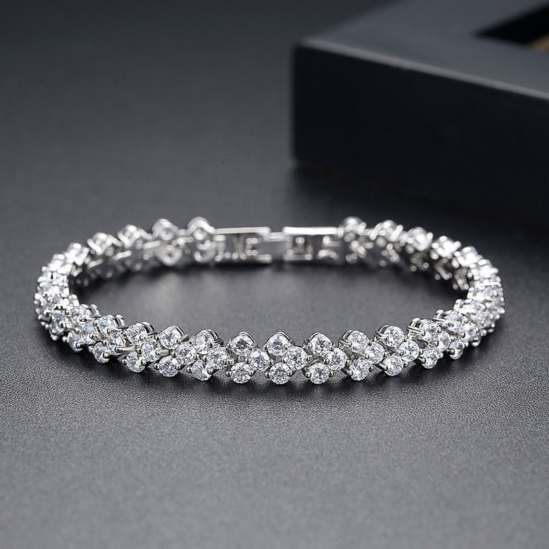 Luxury Brand Designer Jewelry European And American Super Sparkling Zircon Roman Bracelet 2025 New Model For Women Niche Design Sense Inlaid With Diamonds Exqui