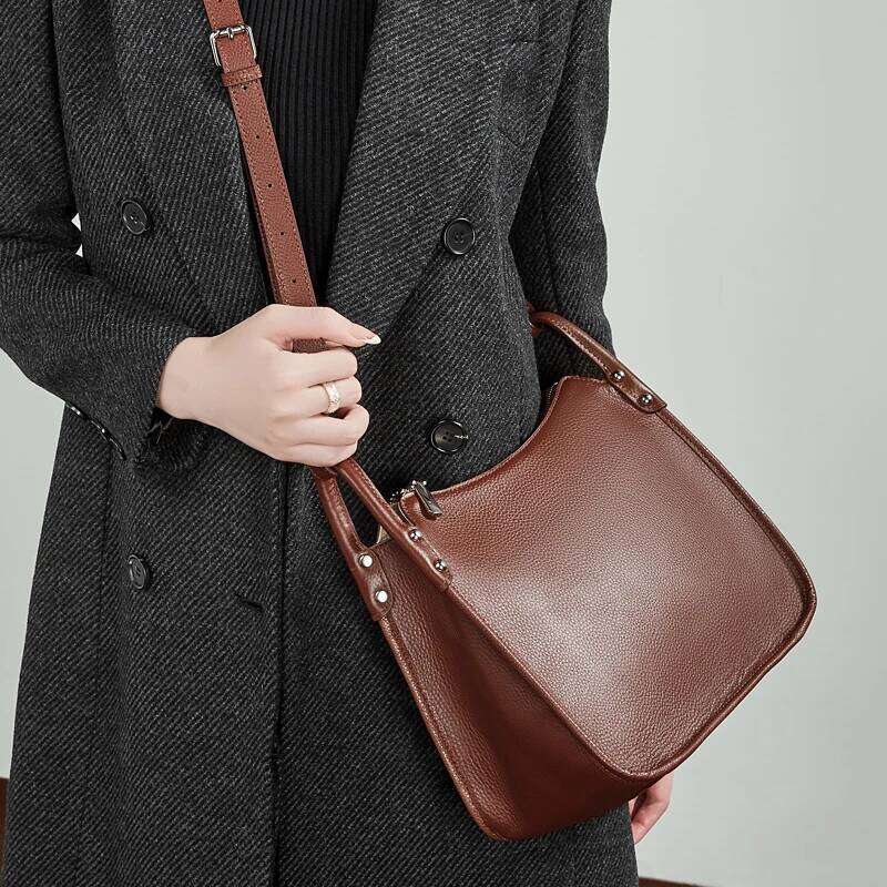 Toptrends Vintage Cow Genuine Leather Underarm Shoulder Bags For Women New Luxury Crossbody Bucket Ladies Handbags tote bag Xiu Lai Si