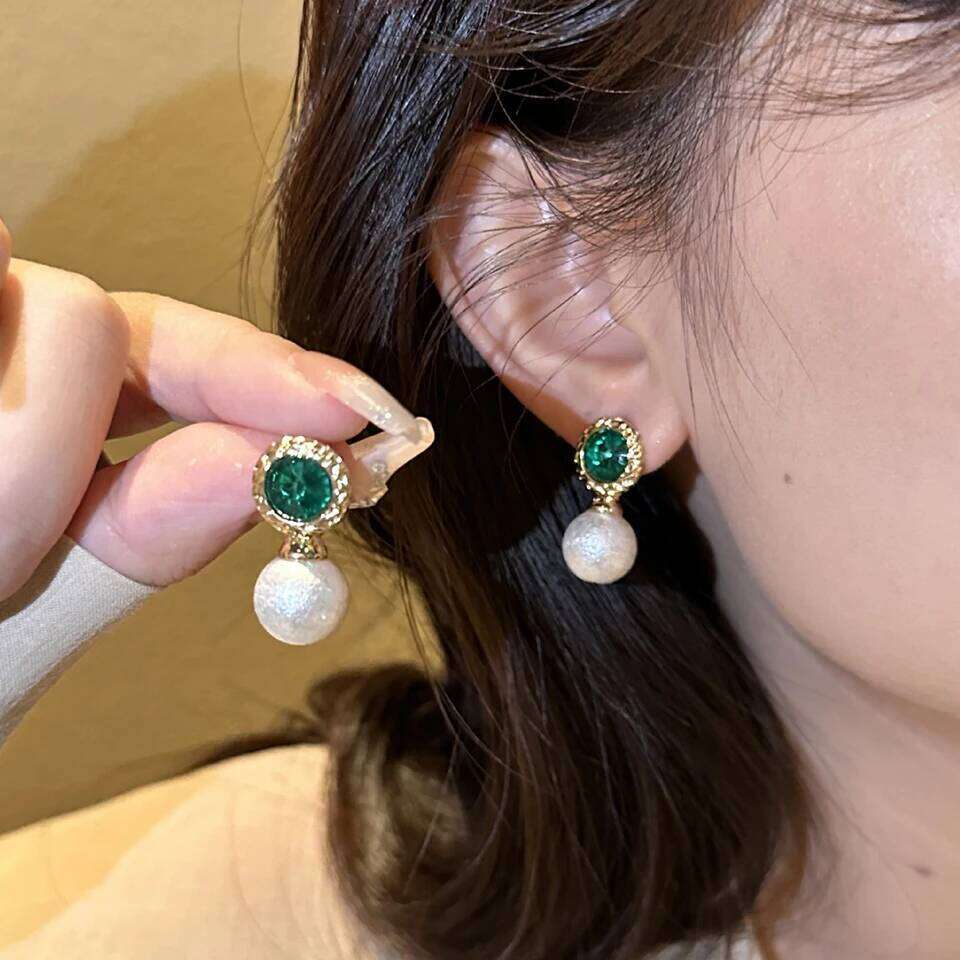 ZAKOL Trendy Smooth Round Imitation Pearls Stud Earrings for Women Shiny Crystal Zircon Minimalist Korean Fashion Jewelry Gift