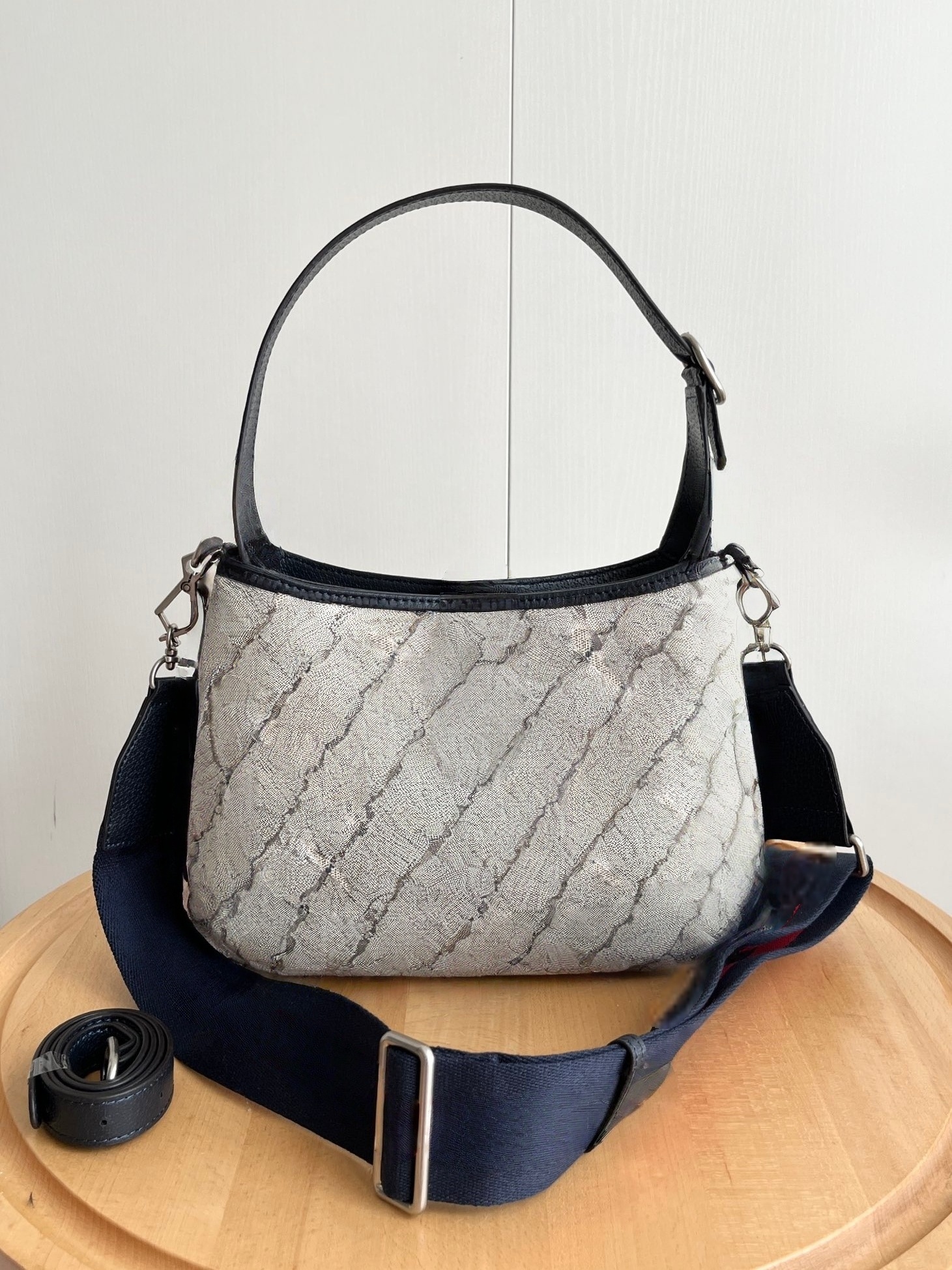 Cosmetic & Cases nluxury Tote Bag Shopping Bags Luxury Hangbag purse classics Single shoulder, Designer Shoulder bag M678843