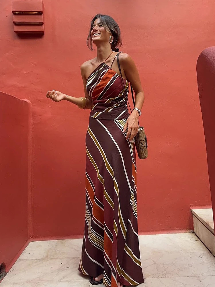 Women Stripe Printed Maxi Dress Sexy Single Shoulder Sleeveless Off-shoulder Long Dresses 2025 Lady Chic Holiday Summer Gown 251226