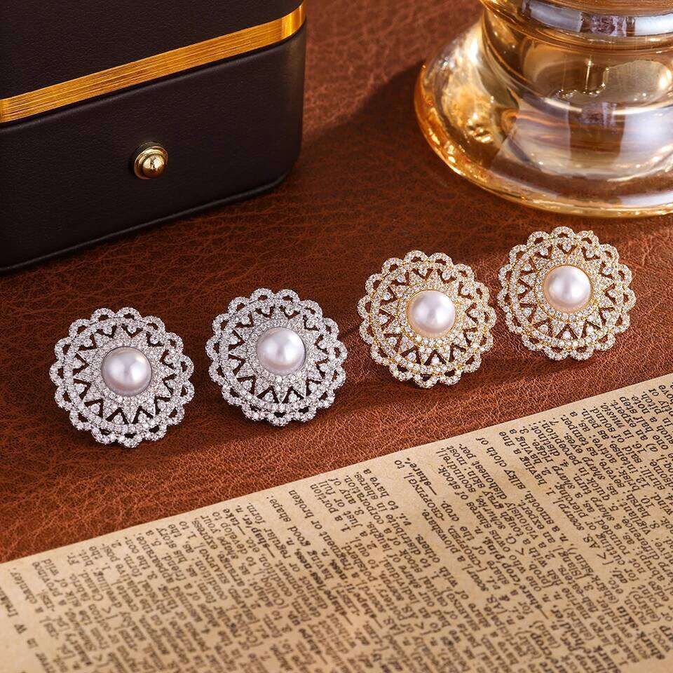 ZAKOL Luxury Classic Clear Cubic Zircon Round Flower Imitation Pearl Stud Earring Retro Palace Style Party Accessories for Women