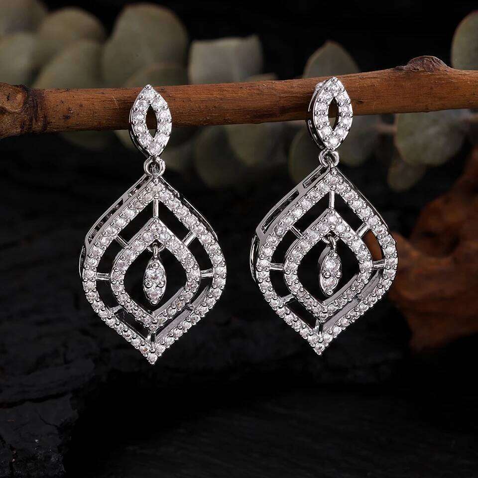ZAKOL Luxury Elegant Hollow Zirconia Inlaid Eye Shape Drop Earrings Romantic Sweet Buling Bridal Earring Accessories
