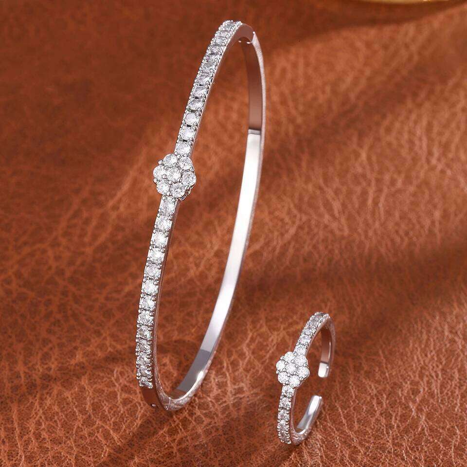 ZAKOL Clear Shiny Zircon Four-Leaf Clover Bracelet Ring Set for Women High-End Luxury Exquisite Fashion Jewelry Accessory Gift