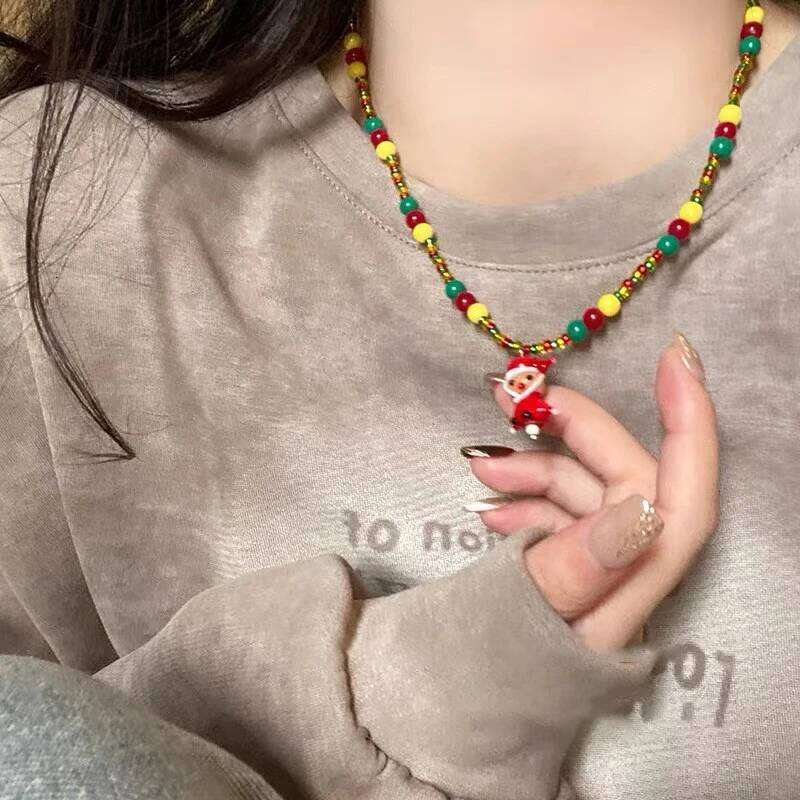 Christmas Design Colored Beaded Santa Claus Pendant Necklace 2024 New Jewelry Unusual Accessories for Womens and Girls