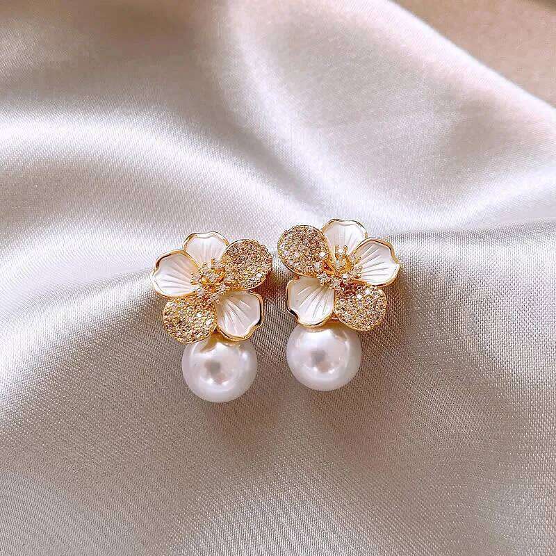 ZAKOL Luxury Micro Set Zircon White Enamel Camellia Pearl Pendant Earrings for Women Exquisite Party Ear Accessories