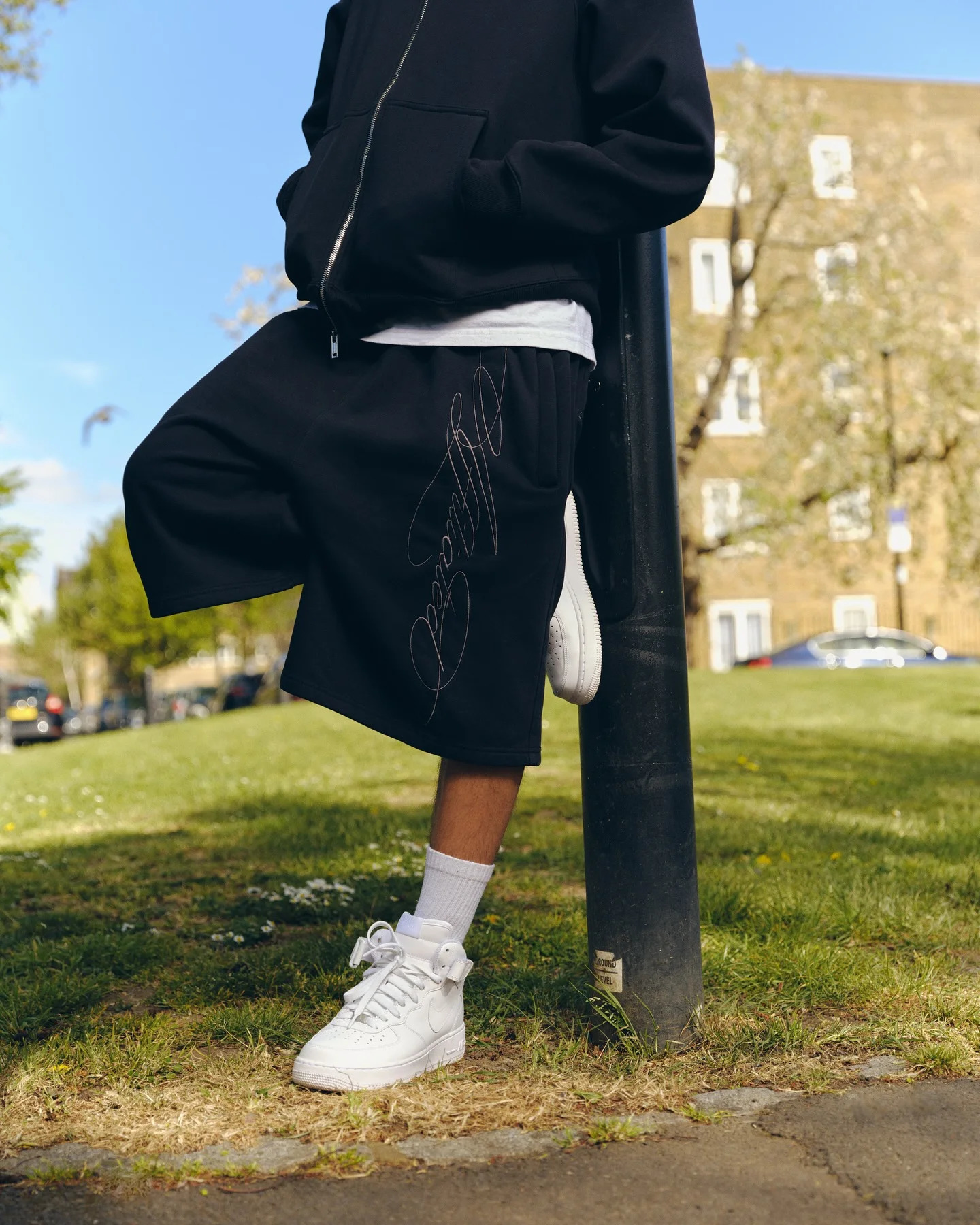 Y2k Retro Jogging Shorts Signature Embroidery Men Women Sweatpants Harajuku Hip Hop Streetwear Unisex Baggy Casual Pants 251223