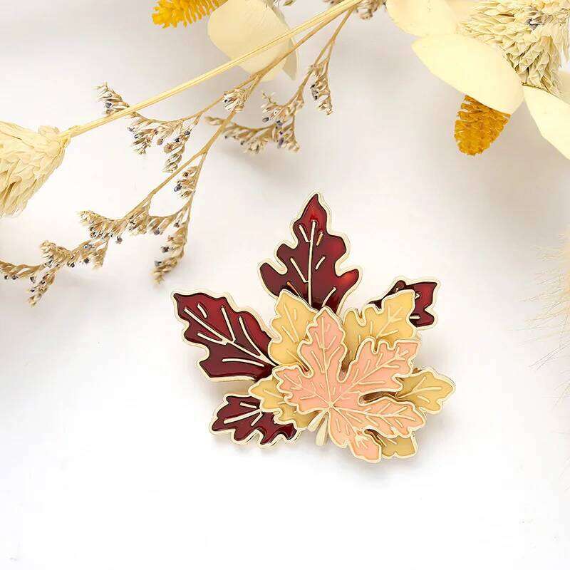 Trendy Red Maple Leaf Metal Brooches For Women Men Crystal Plant Brooch Party Birthday Winter Jewelry