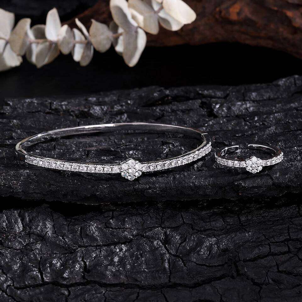 ZAKOL Clear Shiny Zircon Four-Leaf Clover Bracelet Ring Set for Women High-End Luxury Exquisite Fashion Jewelry Accessory Gift