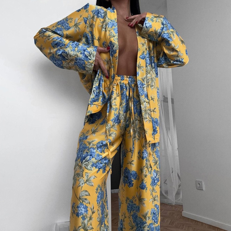 Autumn Winter New Fashion free shipping Satin Printed Long Sleeve Tie Two-Piece High Waist Wide Leg Pants Set