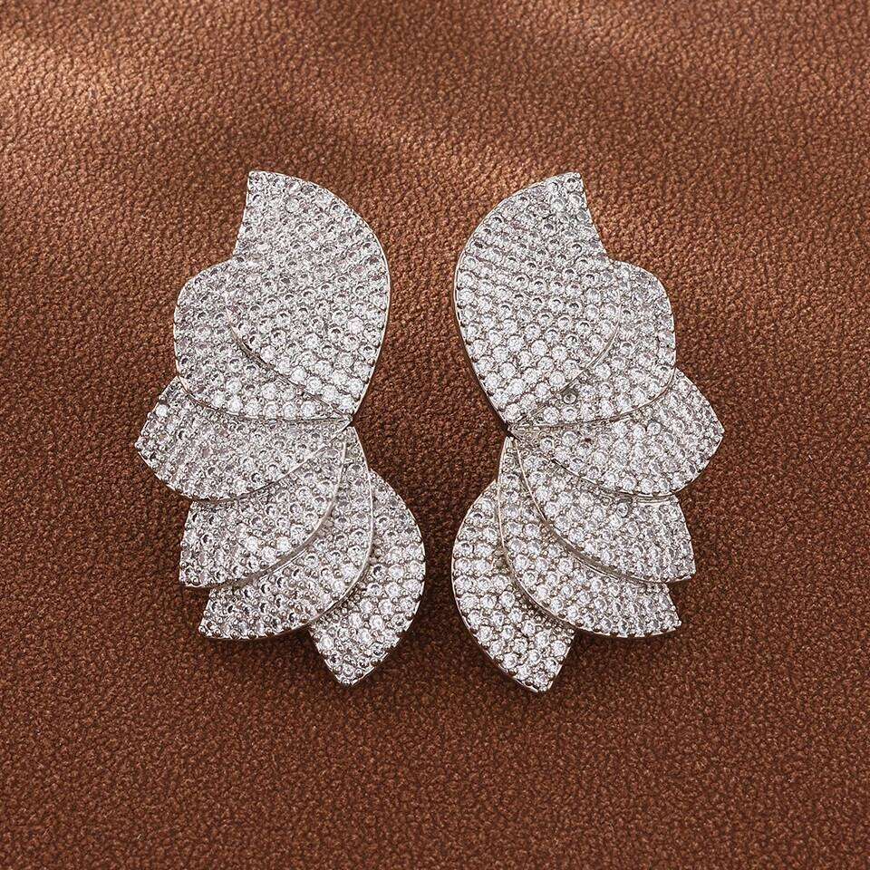 ZAKOL Unique Full Micro Cubic Zirconia Leaf Stud Earrings Gorgeous Shiny CZ Flower Women Engagement Wedding Jewelry