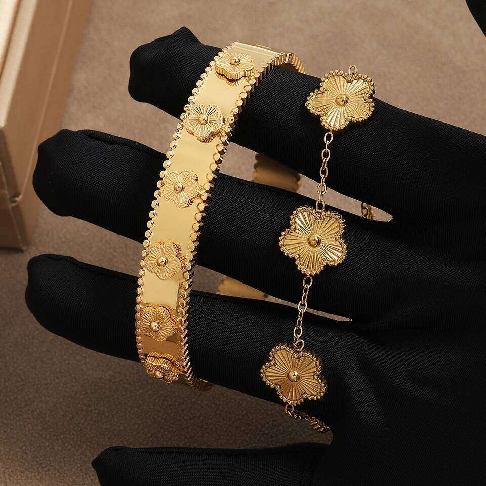 ZAKOL Fashion Five-leaf Flower Stacked Bracelet Bangle for Women Elegant Versatile Stainless Steel Jewelry Gift