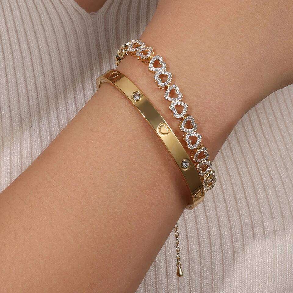 ZAKOL New Stainless Steel Stackable Bracelets Brilliant Zirconia Hollow Heart-shaped Charm Couple Bracelet Party Accessories