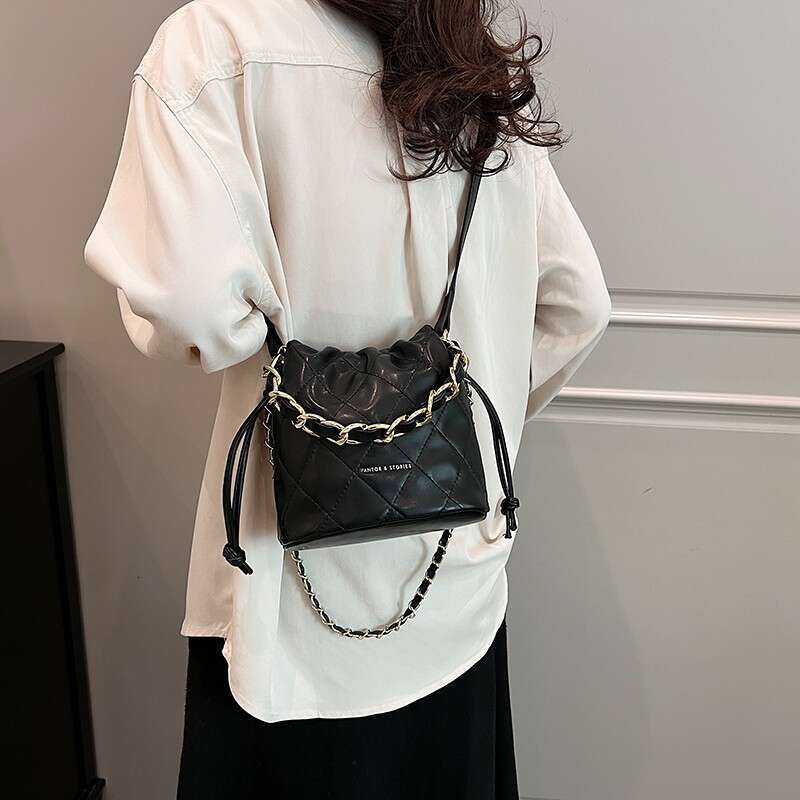 Fashion For Women New High End Chain Quilted Bucket Style Versatile Crossbody Bag Simple High Quality Luxury Bag LEMON KOKO