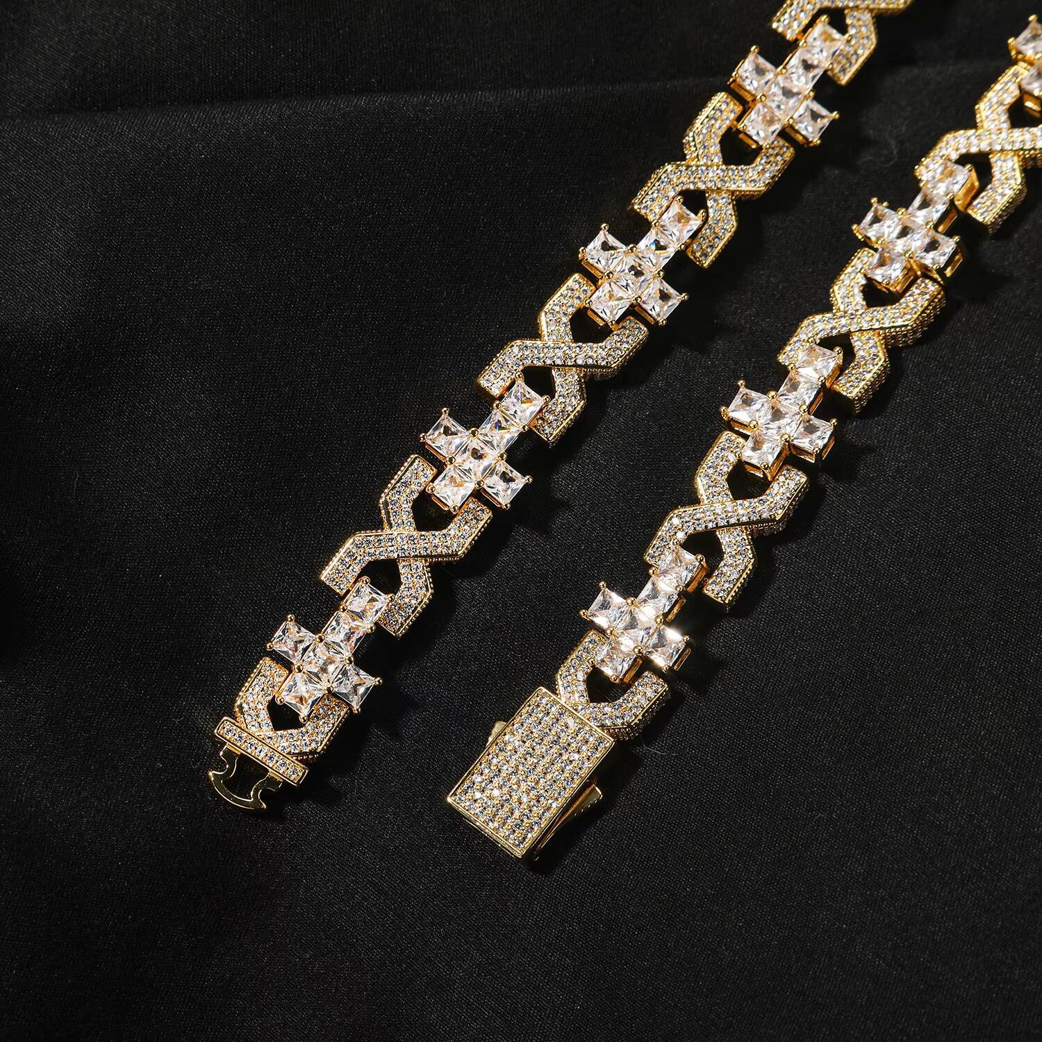 Iced Out Moissanite Stones Hip Hop Style Jewelry for Men Fashion Neckwear 18K Gold Plated S925 Cuban Link Chain Cross Pendant Necklace