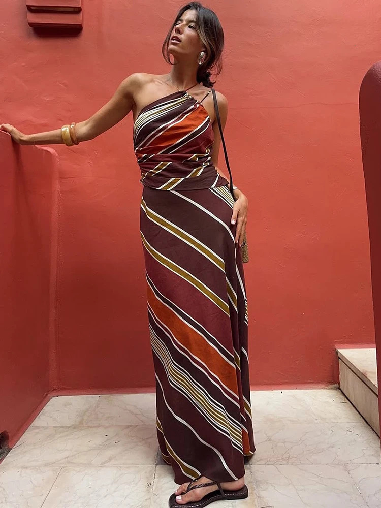 Women Stripe Printed Maxi Dress Sexy Single Shoulder Sleeveless Off-shoulder Long Dresses 2025 Lady Chic Holiday Summer Gown 251226