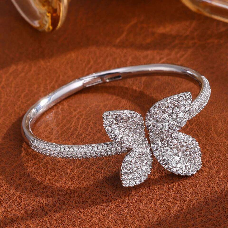 ZAKOL Buling Women's Full Zircon Butterfly Open Bracelet Shiny Starry Sky CZ Luxury Jewelry for Women Wedding Party Wear