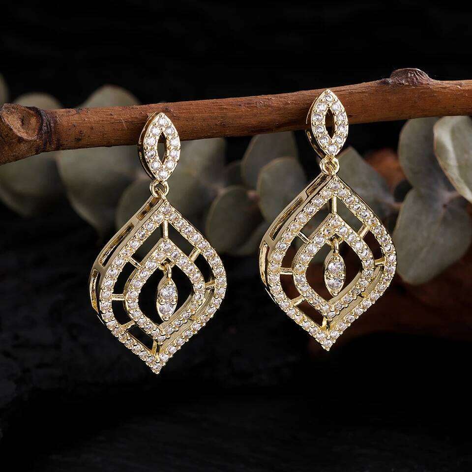 ZAKOL Luxury Elegant Hollow Zirconia Inlaid Eye Shape Drop Earrings Romantic Sweet Buling Bridal Earring Accessories