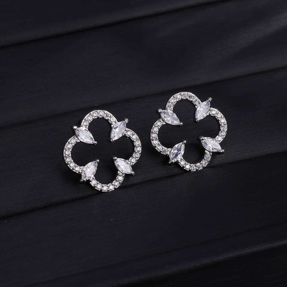 ZAKOL High-End Luxury Zircon Hollowed out Four-Leaf Flower Stud Earrings for Women Elegant Party Jewelry Gift Accessory