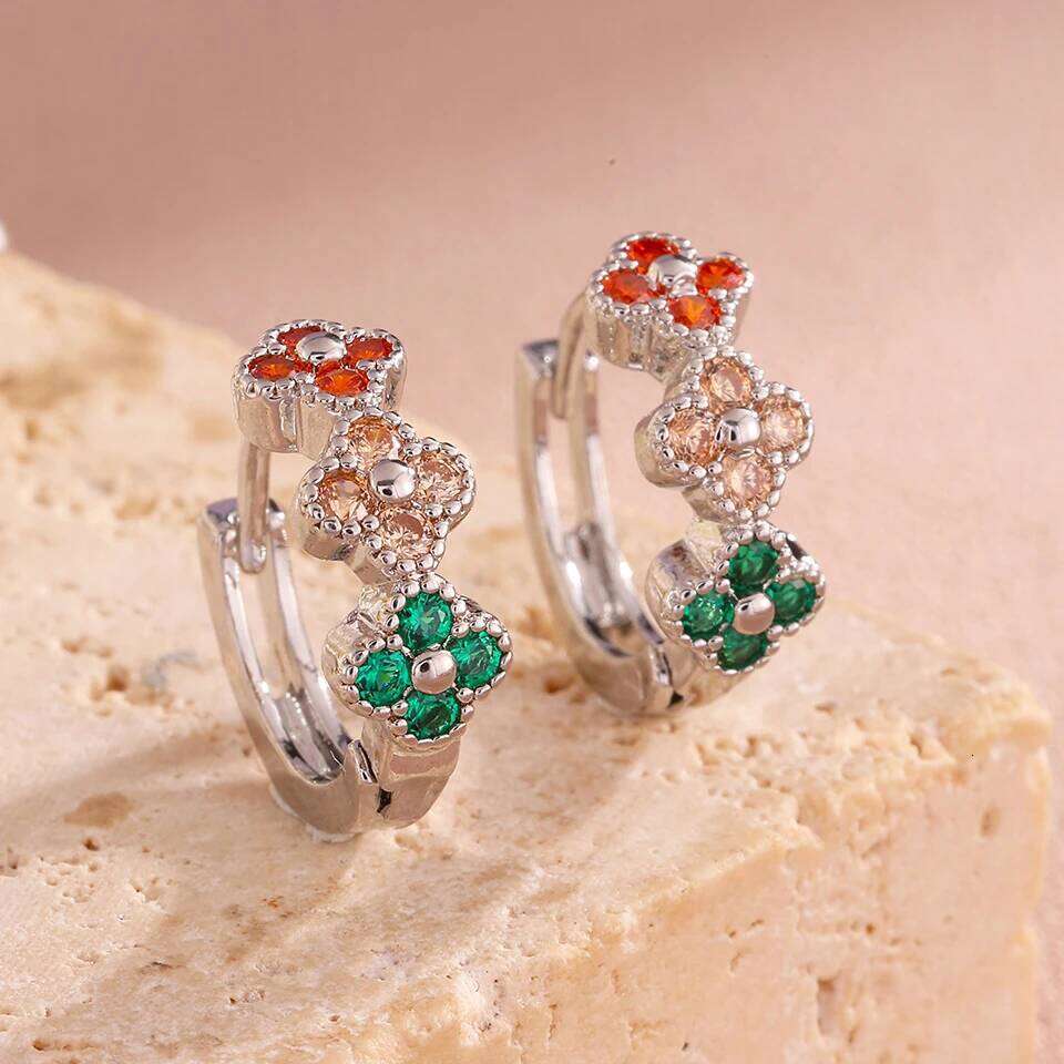 ZAKOL New Colorful Turquoise Cubic Zirconia Small Flower Hoop Earrings Exquisite Four-leaf Clover Female Earring Jewelry Gift