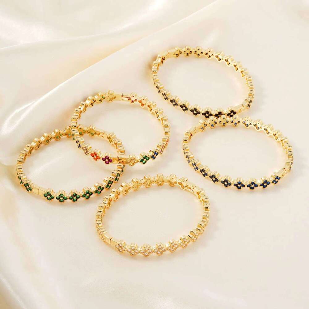 ZAKOL Lucky Four-leaf Flower Colorful Zircon Bangle for Women Shiny Luxury Aesthetic Wedding Party Jewelry