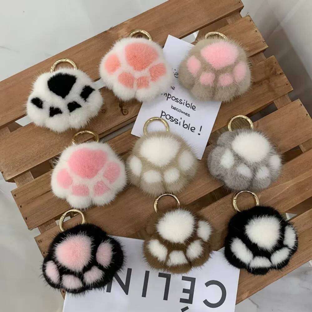 ZAKOL New Fluffy Faux Fur Cat Paw Keychain Cute Soft Plush Toy Ring Backpack Car Key Pendant Gift for Women Girls