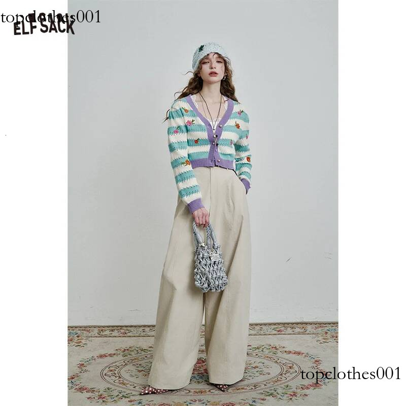 ELFSACK 2025 Spring New Arrivals White Lace Slim Fitting Camisole Vest For Women