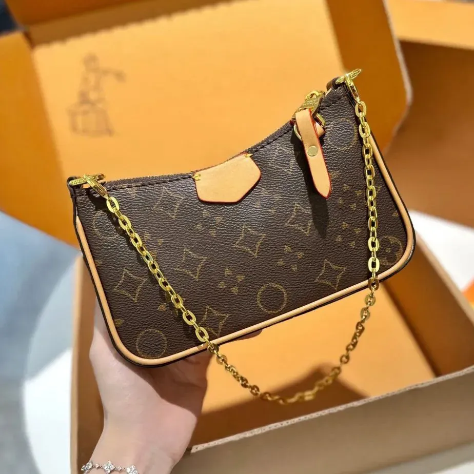 2025 Designer Women Crossbody Shoulder Bags Chain Wallet Strap Purse Embossed Letters Old Flower Handbags Floral Lady Embroidery Half Moon Bag
