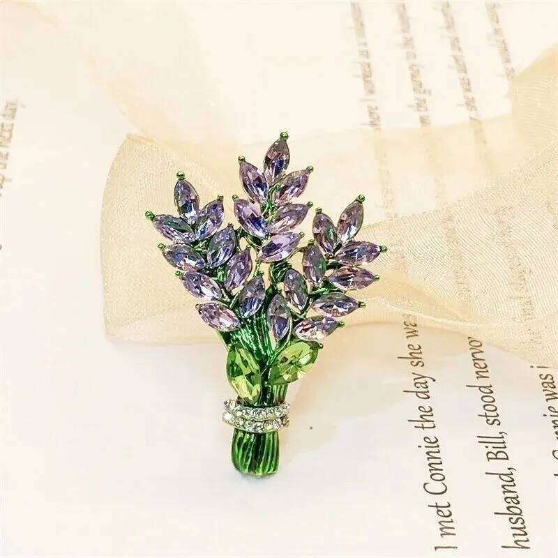 Cute Romantic Colorful Flower Metal Brooches For Women Alloy Crysal Plant Brooche Party Birthday Jewelry.