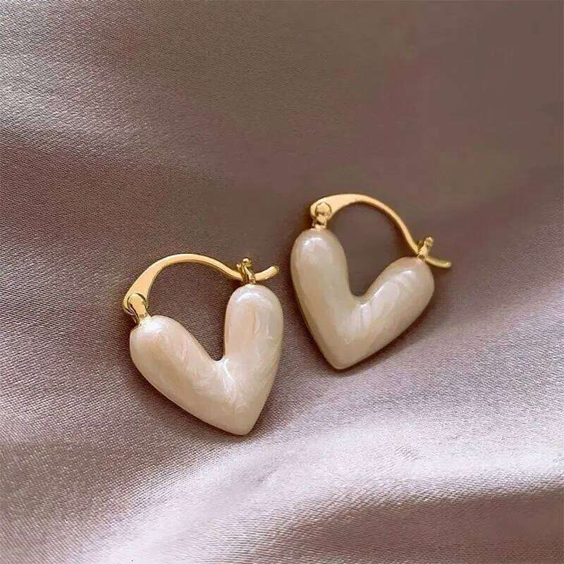 ZAKOL Korean Trendy Oil Dropping Heart V Hoop Earrings For Women Girls Fashion Elegant Metal Jewelry Gifts Wholesale