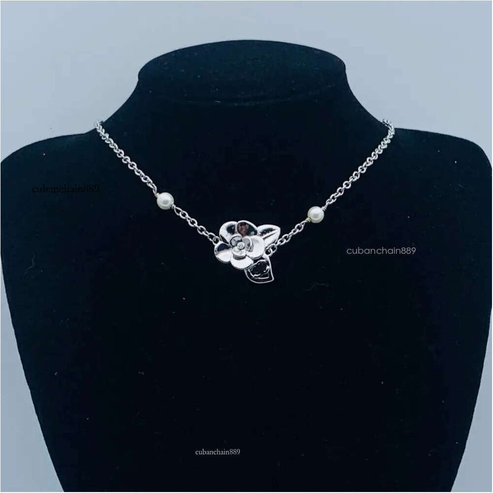 Luxury Fashion Designer Women's Pearl Pendant Necklace Jewelry Valentine's Day Christmas Gift