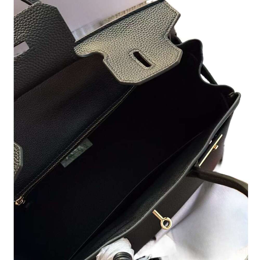 New 2025 Litchi patterned genuine leather Handbag Soft Polyester Lining Zipper Closure Women's Stylish Mommy Tote Trendy Middle-Aged Luxury Bag K