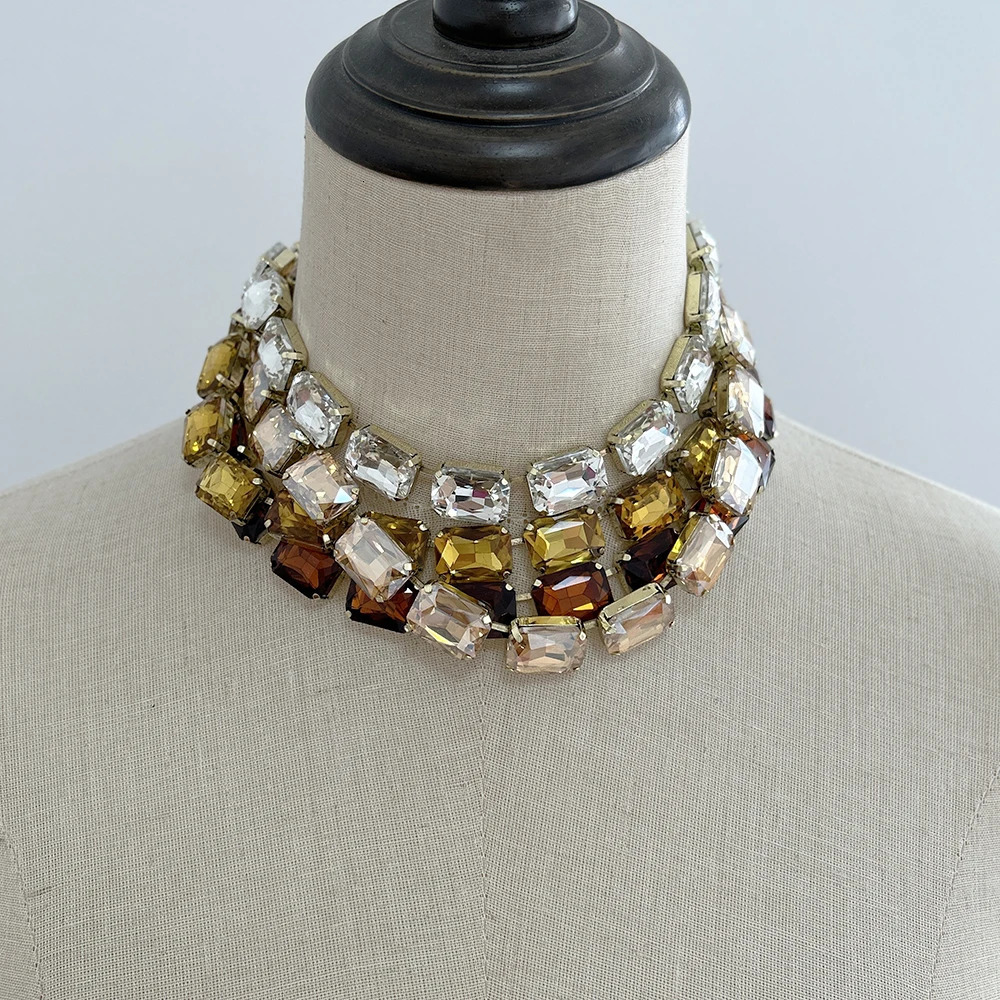 Cut Colored Crystal Necklace for Women Simple Sparkling Rectangular Glass Set Fashion Necklace 251223