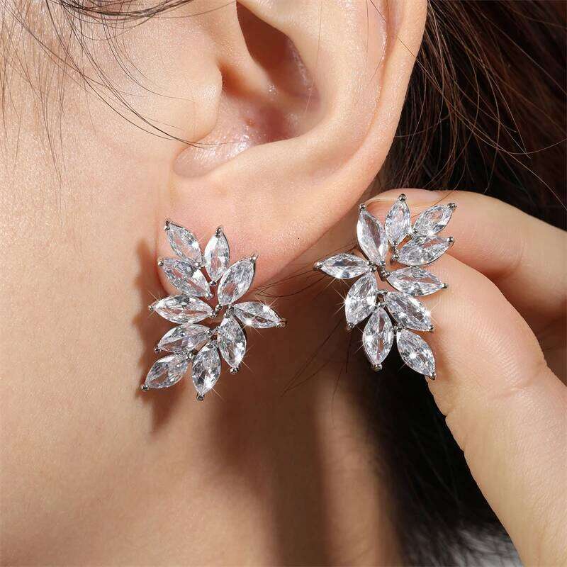 ZAKOL Fashion Sliver Color Leaf Cubic Zircon Stud Earrings for Women Shinny Crystal Flower Earring Jewelry