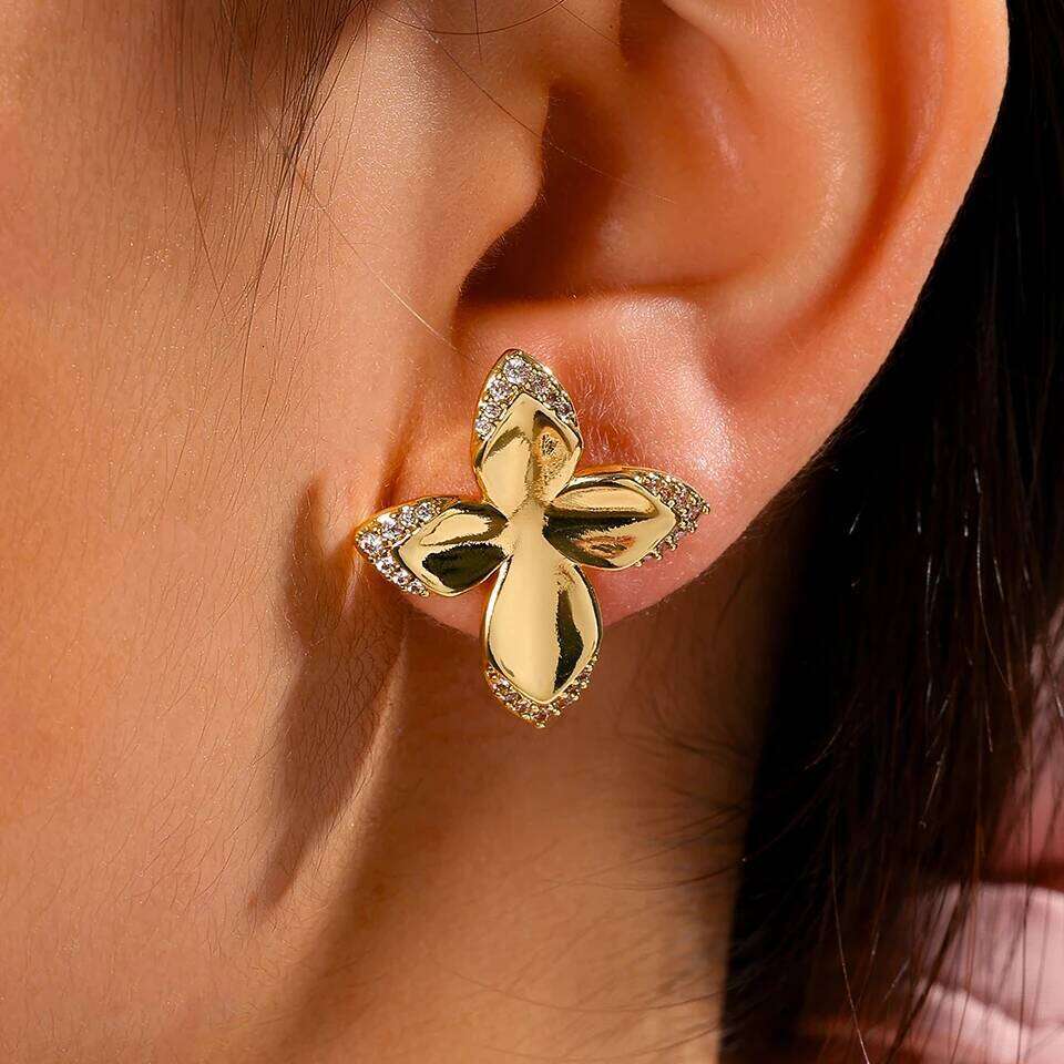 ZAKOL Luxury Copper Metal Micro-inlaid Zircon Four-leaf Flower Earring Women Wedding Party Earring/Necklace Jewelry Set